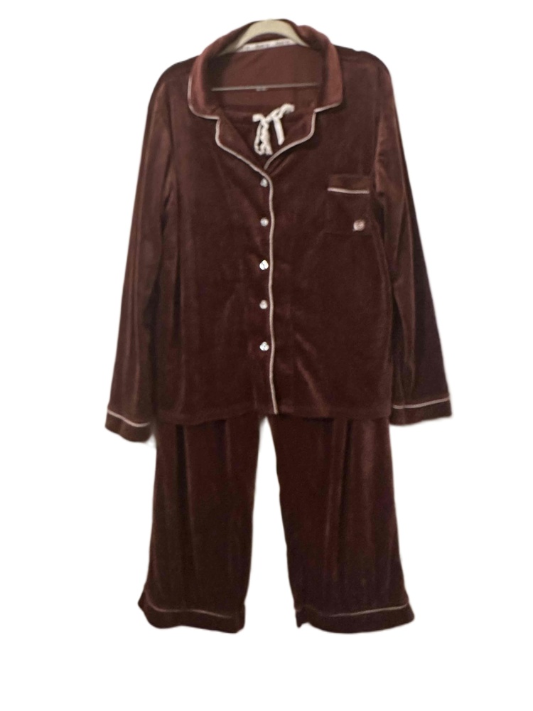 Born Pajamas Woman Size XL Maroon Velvet Button-Up Long-Sleeve Pocket Pants